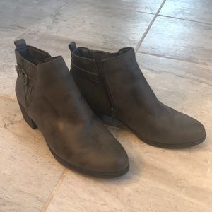 Kim Rodgers heeled zip up boots, 8.5
